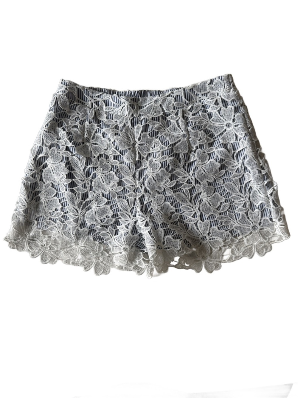 Adiva White Floral Lace High Waist Shorts. Small
